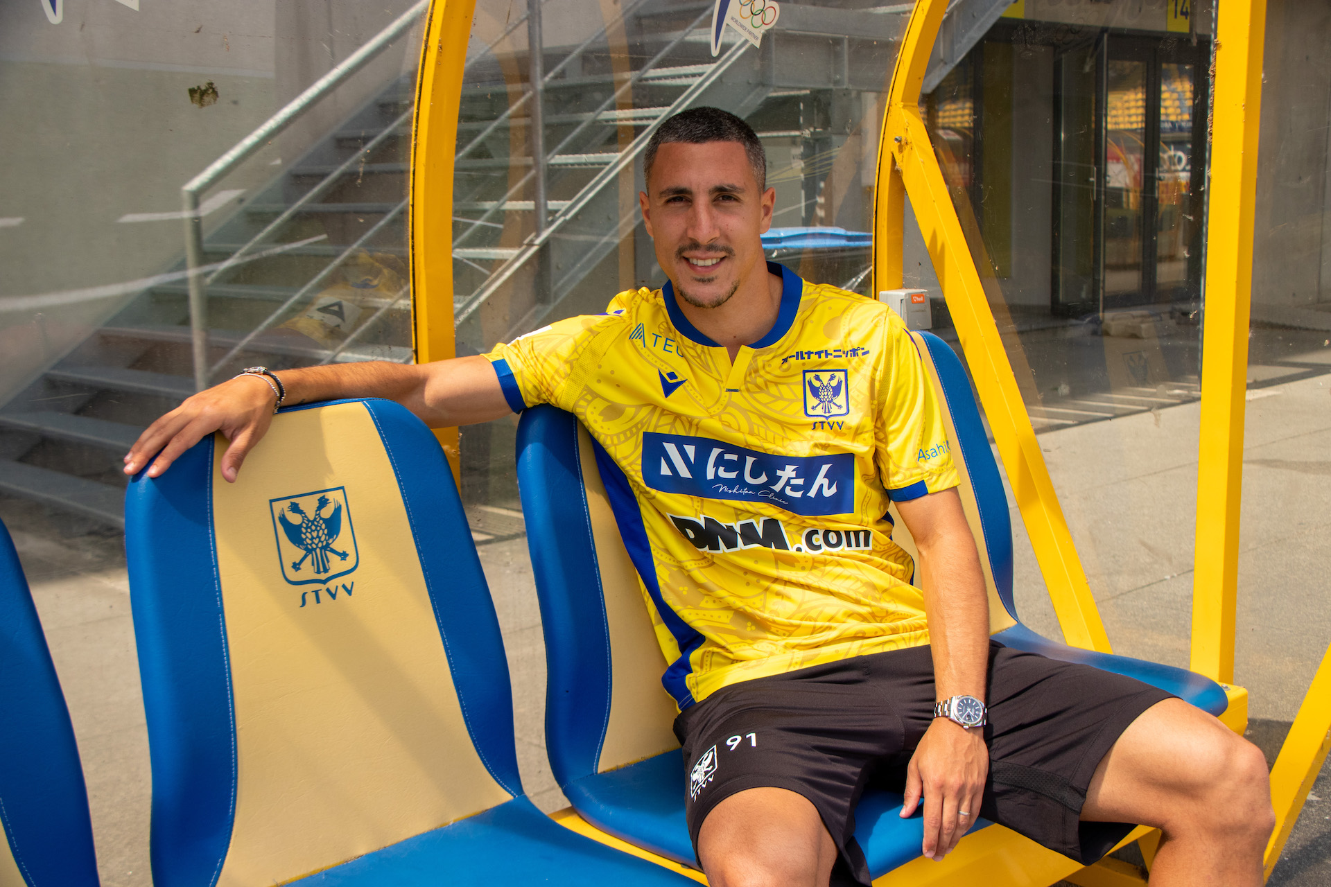 【新加入】FWジャンニ・ブルーノ選手ヘントより期限付き移籍のお知らせ STVV(シント=トロイデンVV)日本公式サイト