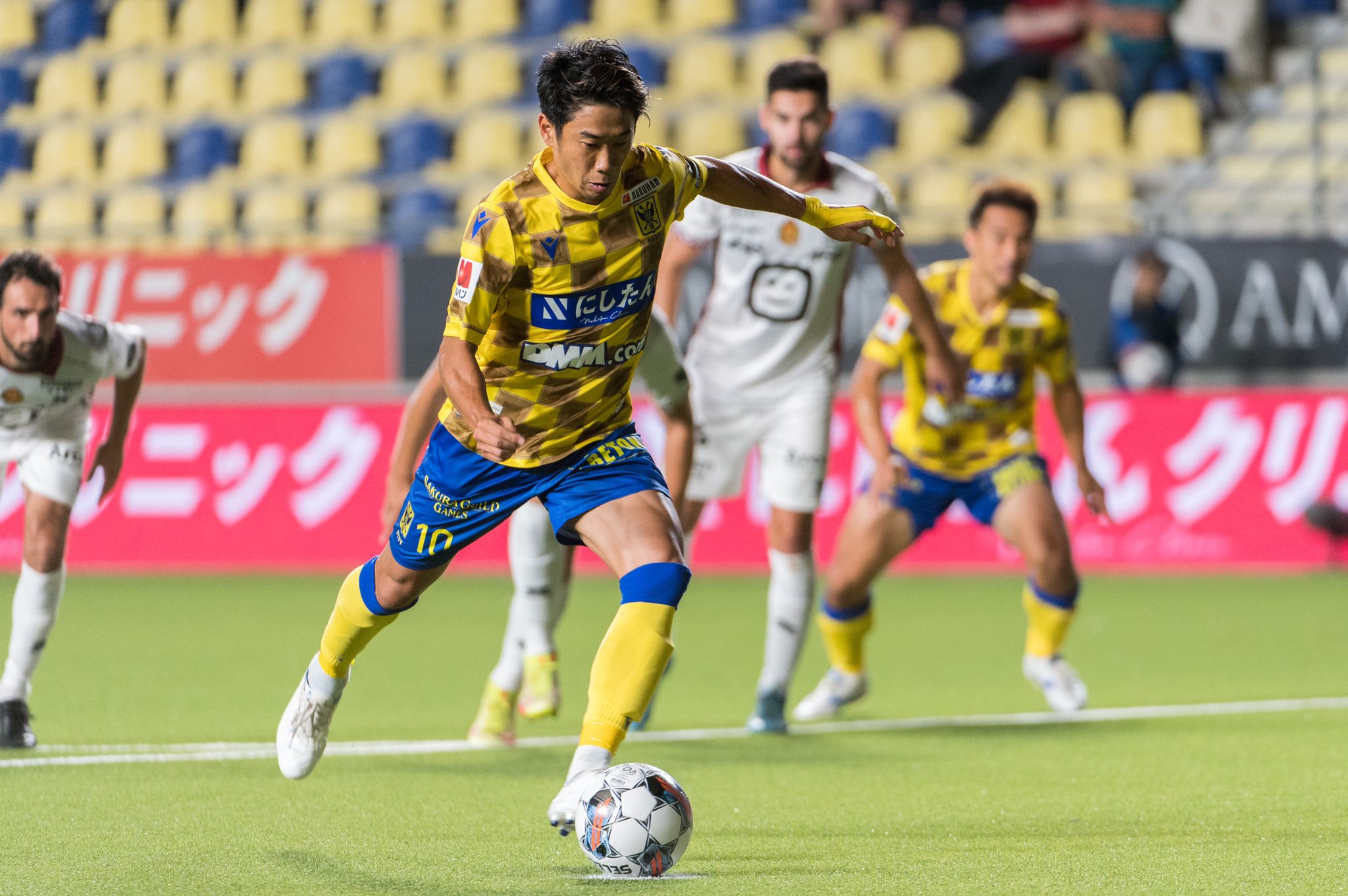 お知らせ】MF香川真司選手 セレッソ大阪への完全移籍について | STVV 